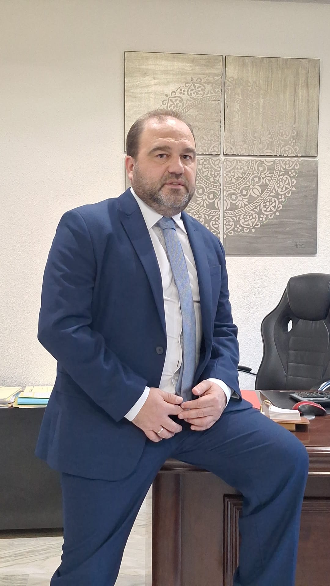 Enrique José Carrasco en su despacho